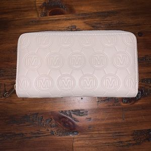 Cream wallet